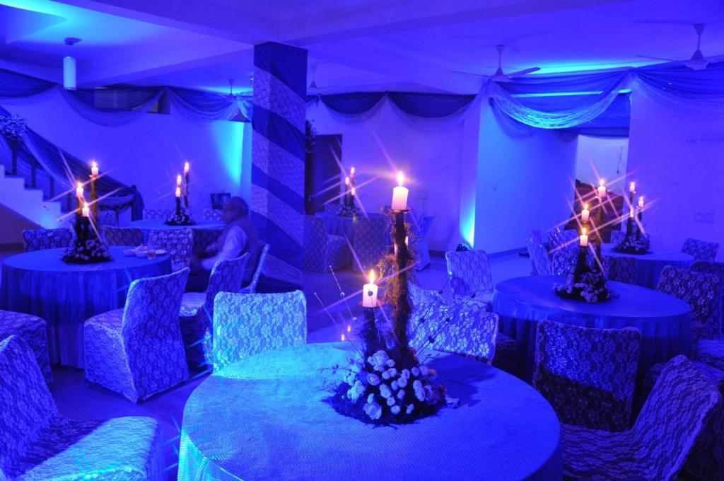 Fabhotel Kashish Residency Sector 26 Noida Eksteriør billede
